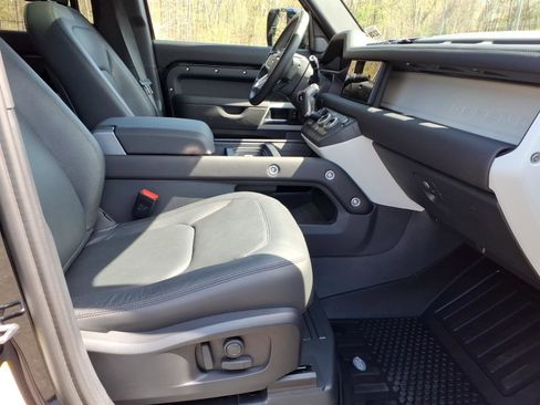 Certified 2024 Land Rover Defender 110 S AWD/4WD image 3