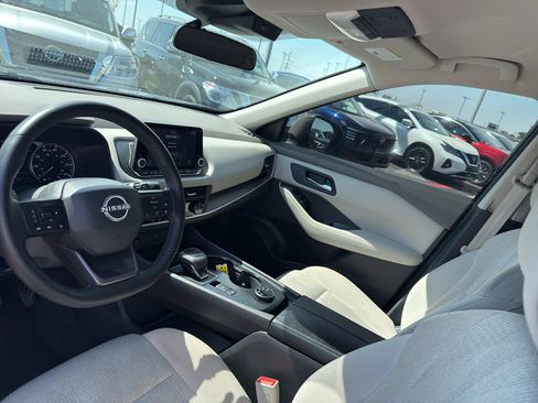 Certified 2025 Nissan Rogue SV AWD/4WD image 25