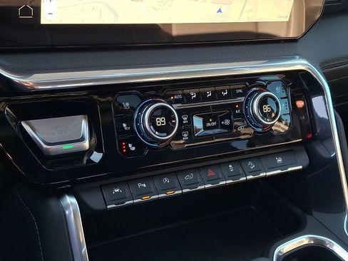 Used 2024 GMC Sierra 1500 Denali w/ Denali Reserve Package image 16