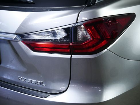 Used 2021 Lexus RX 350L Premium w/ Premium Package AWD/4WD image 17