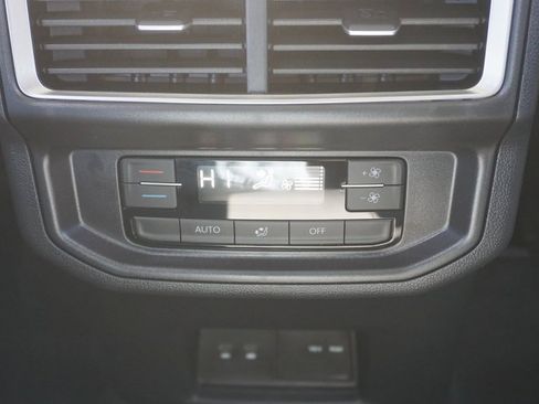 New 2026 Volkswagen Atlas Peak Edition image 11