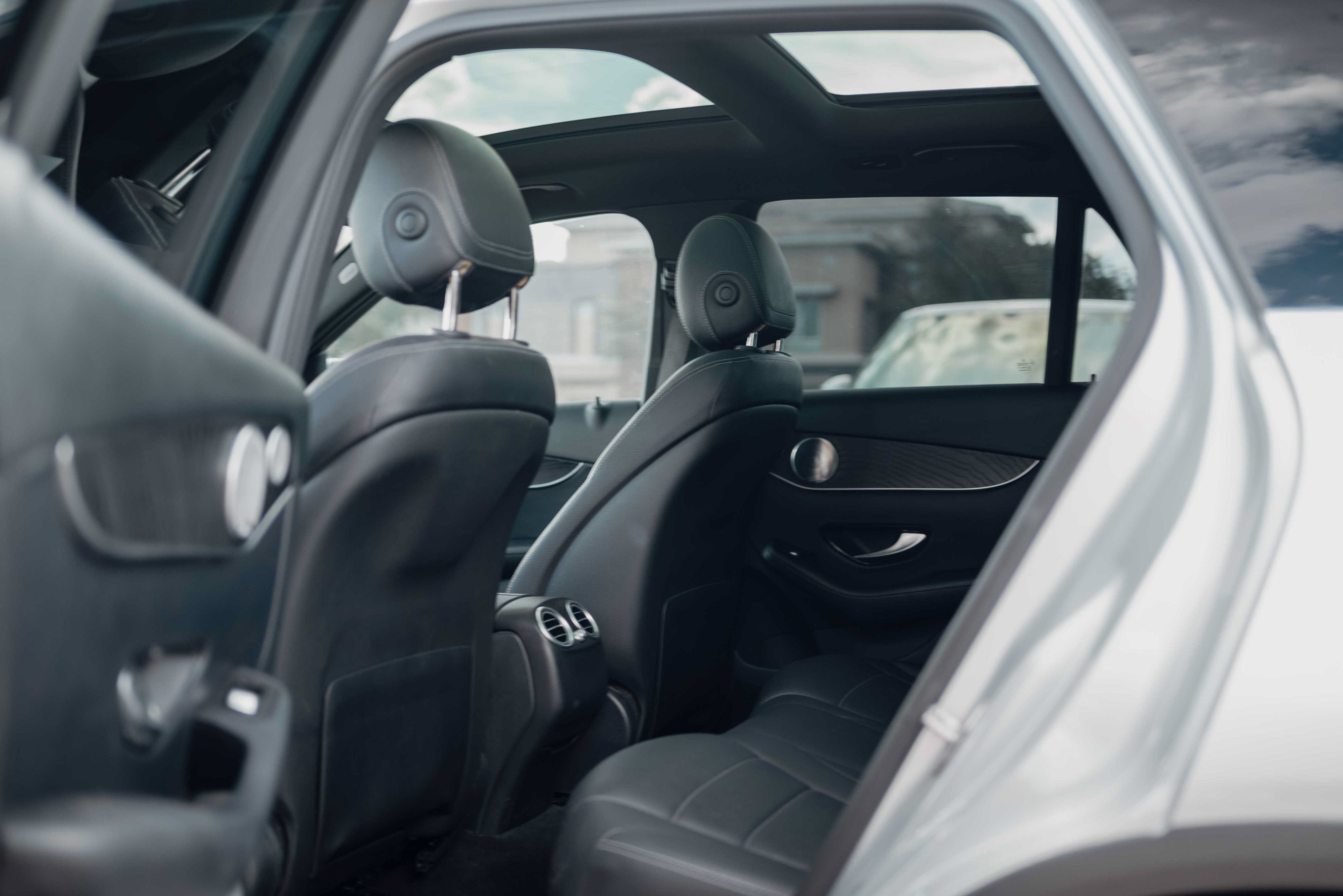 Used 2017 Mercedes-Benz GLC 300 w/ Premium 2 Package image 11