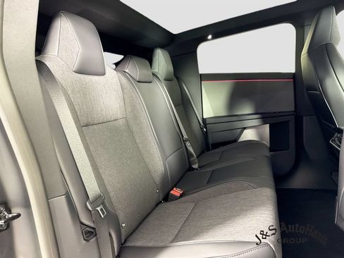 Used 2026 Tesla Cybertruck AWD Crew Cab image 35