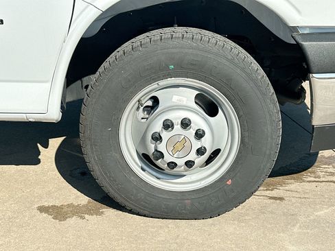 New 2025 Chevrolet Express 3500 w/ Power Convenience Package image 11