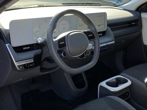 Certified 2024 Hyundai Ioniq 5 SEL image 10