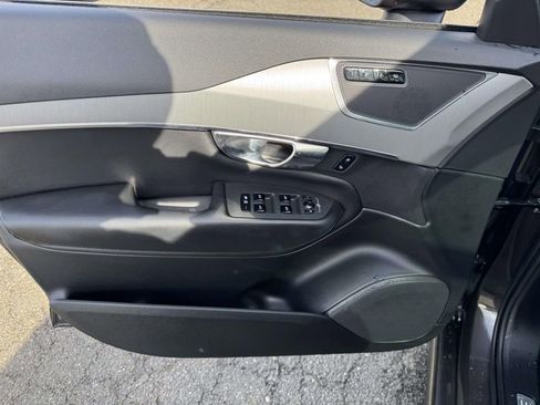 Used 2023 Volvo XC90 B5 Core w/ Climate Package image 14