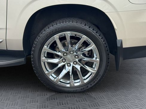 Used 2024 GMC Yukon XL Denali image 28