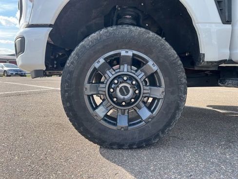 Used 2024 Ford F350 Lariat w/ Sport Appearance Package AWD/4WD image 25