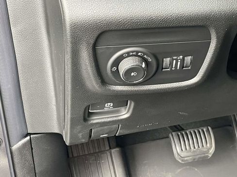 New 2025 Jeep Grand Cherokee L Limited w/ Trailer Tow Package AWD/4WD image 28