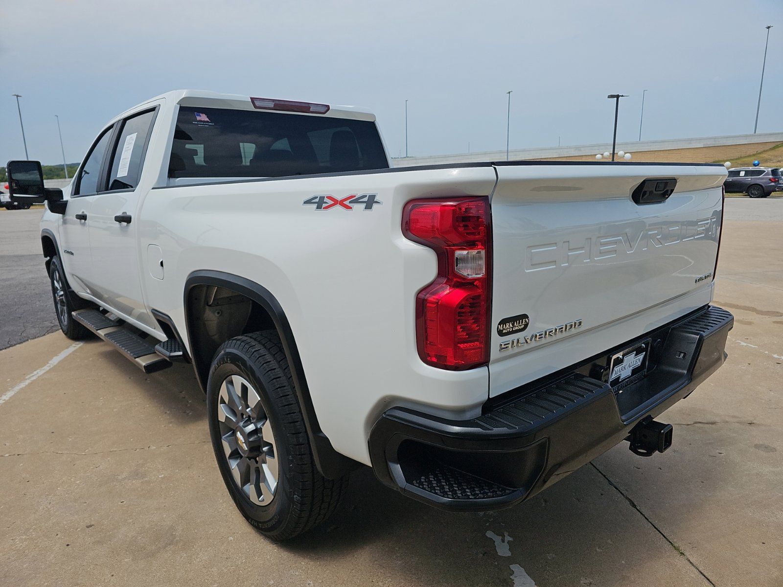 Used 2023 Chevrolet Silverado 2500 Custom w/ Custom Value Package AWD/4WD image 7