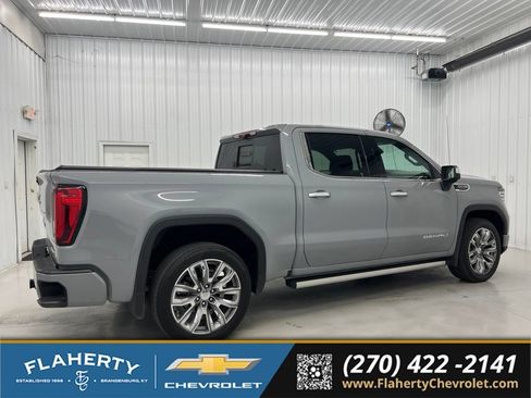 Used 2025 GMC Sierra 1500 Denali AWD/4WD image 2