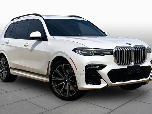 Used 2020 BMW X7 xDrive40i w/ M Sport Package AWD/4WD image 3