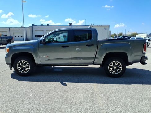 Used 2022 GMC Canyon AT4 w/ Trailering Package AWD/4WD image 4