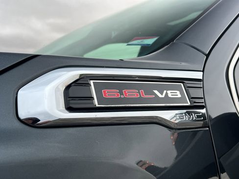 Used 2021 GMC Sierra 2500 Denali image 9