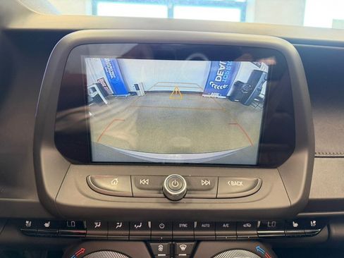 Used 2018 Chevrolet Camaro SS RWD image 31