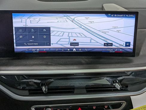 Used 2025 BMW X5 xDrive50e w/ Premium Package image 21