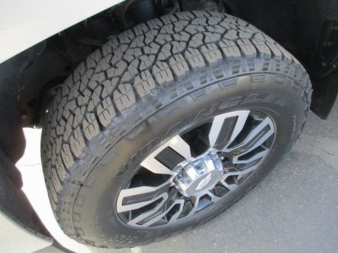 Used 2019 Chevrolet Silverado 2500 W/T w/ WT Convenience Package image 12