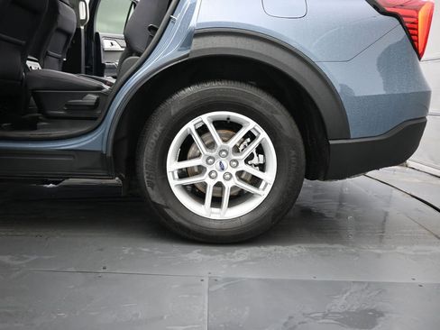 Used 2025 Ford Explorer Active image 20