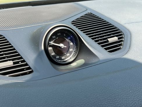 Certified 2024 Porsche Cayenne Coupe AWD/4WD image 28