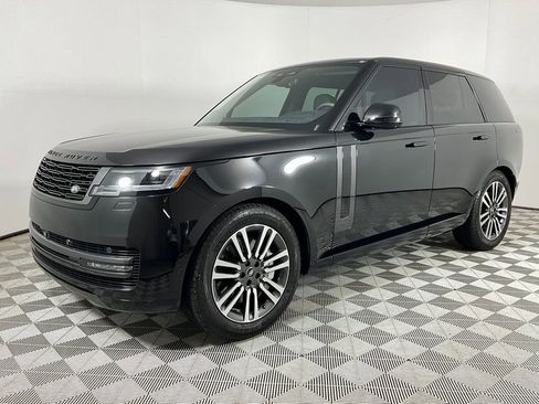Used 2024 Land Rover Range Rover SE image 1
