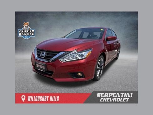 Used 2017 Nissan Altima 2.5 SV FWD image 1
