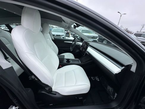 Used 2021 Tesla Model 3 Performance image 21