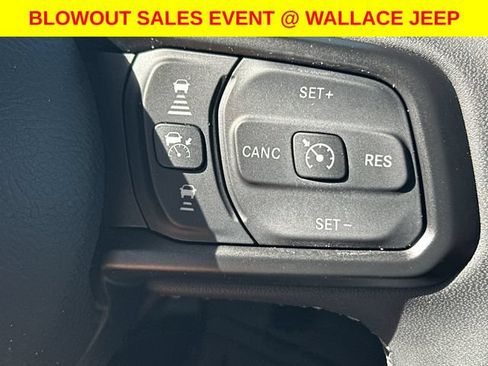 Used 2026 Jeep Wrangler Unlimited Rubicon w/ Technology Group AWD/4WD image 21
