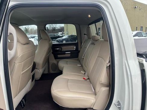 Certified 2018 RAM 1500 Laramie w/ Convenience Group image 19