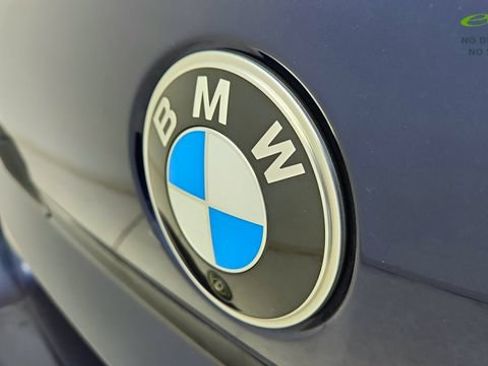 Used 2023 BMW 760i xDrive AWD/4WD image 16