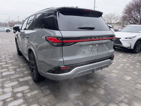 Certified 2026 Lexus TX 500h AWD w/ Technology Package image 18