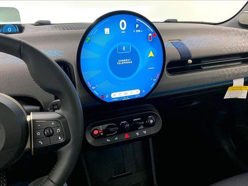 Certified 2025 MINI Cooper S image 5