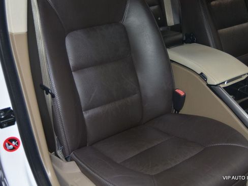 Used 2013 Volvo XC70 3.2 FWD image 20