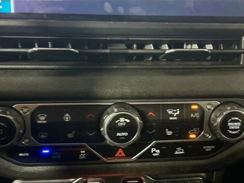 Used 2024 Jeep Wrangler Sport S w/ Convenience Group image 24