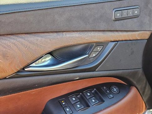 Used 2020 Cadillac Escalade ESV Luxury w/ Escalade Sport Edition image 8