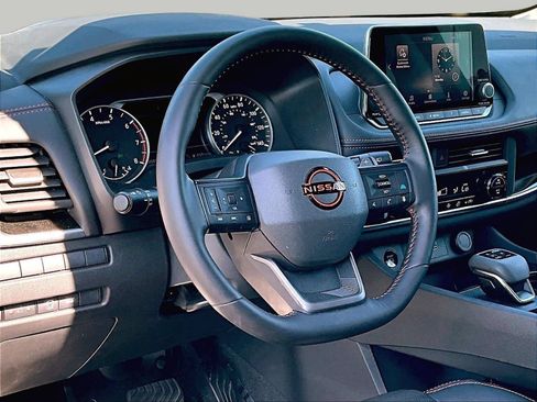 Certified 2026 Nissan Rogue SV AWD/4WD image 20