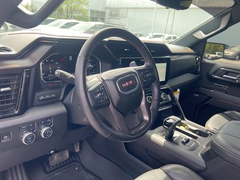 Used 2025 GMC Sierra 1500 AT4 w/ AT4 Premium Package image 19