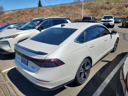 Used 2023 Honda Accord Sport image 4