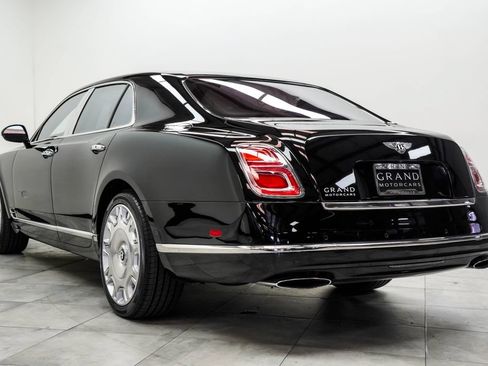 Used 2018 Bentley Mulsanne RWD image 11