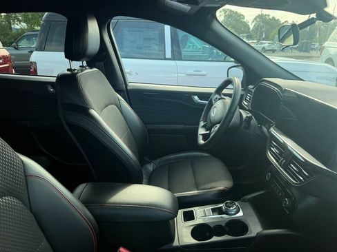 Used 2024 Ford Escape ST-Line w/ Tech Pack #1 AWD/4WD image 8