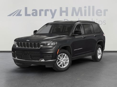 Used 2023 Jeep Grand Cherokee L Laredo AWD/4WD image 1
