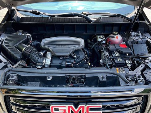 Used 2019 GMC Acadia SLT w/ Black Edition AWD/4WD image 10