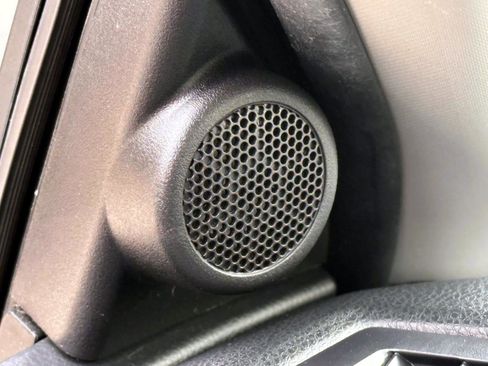 Used 2019 Toyota Corolla LE image 26