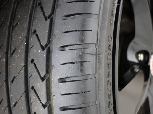 Used 2022 Jaguar F-TYPE R-Dynamic image 15