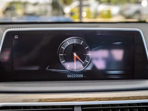 Used 2017 BMW 740i xDrive AWD/4WD image 19