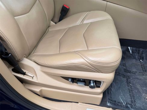 Used 2019 Cadillac Escalade ESV Platinum image 15