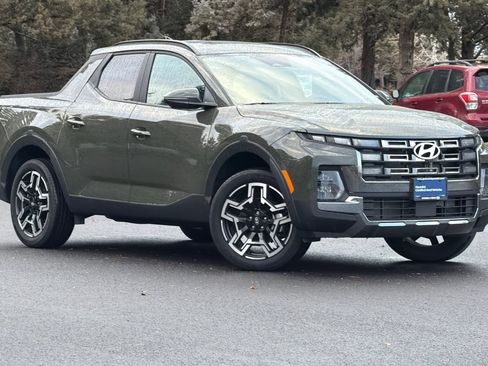 Certified 2025 Hyundai Santa Cruz Limited image 2