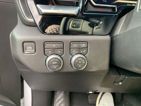 New 2026 GMC Sierra 3500 SLE image 15