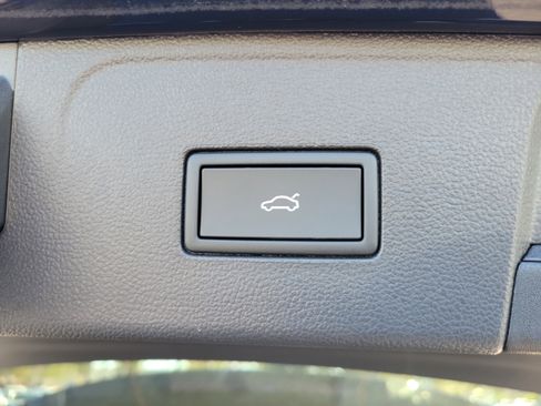 New 2026 Volkswagen Atlas SEL image 14