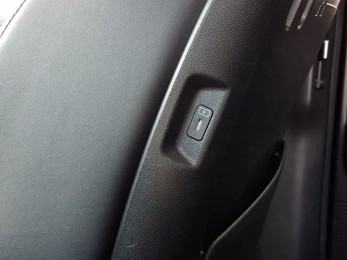 Used 2025 Hyundai Santa Fe SEL FWD image 24