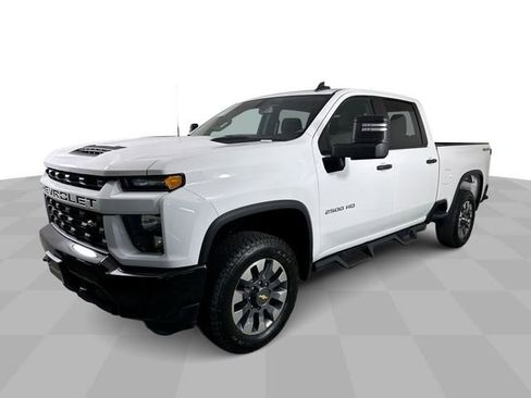 Used 2023 Chevrolet Silverado 2500 Custom w/ Custom Value Package AWD/4WD image 4